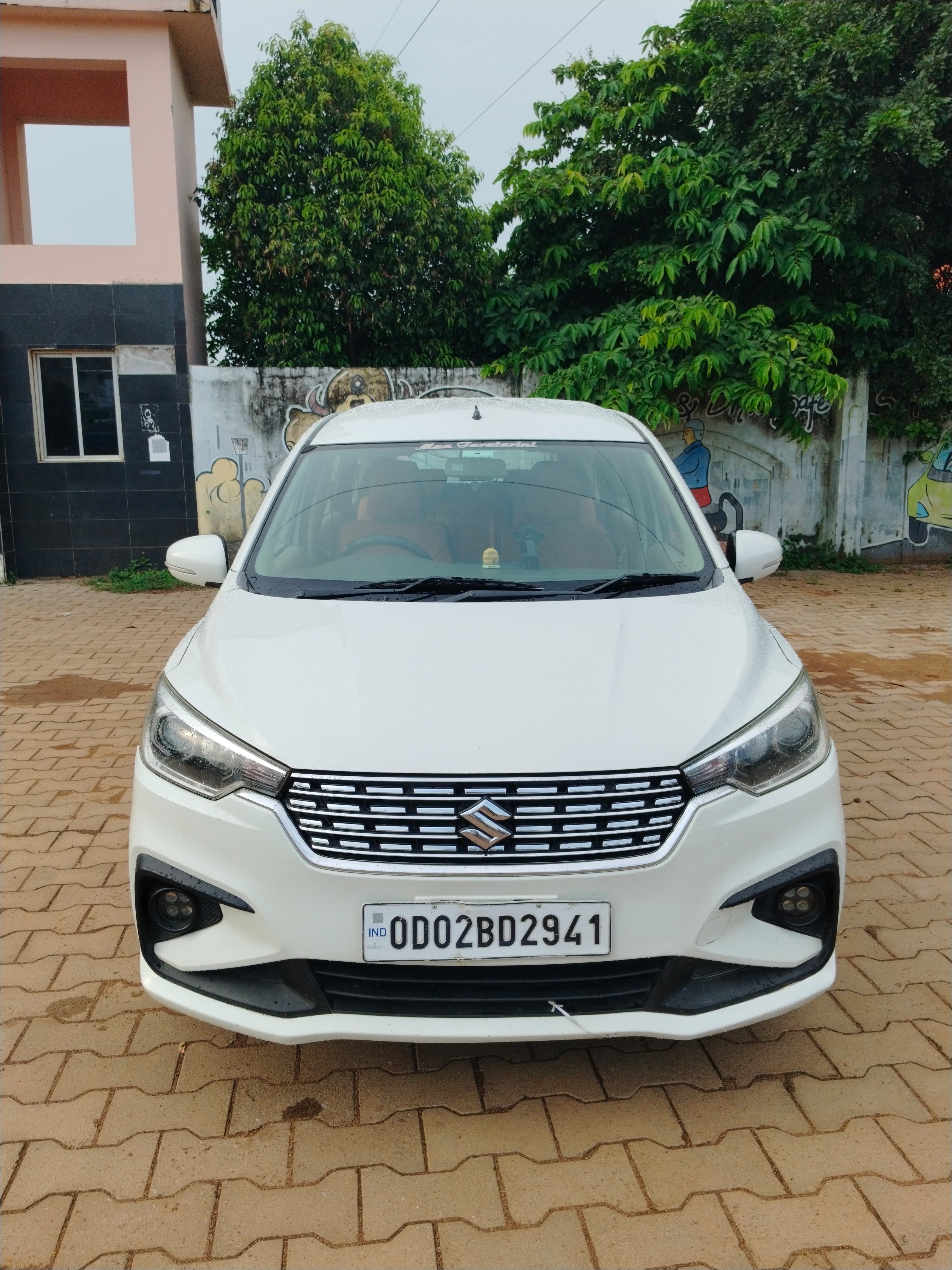 Maruti Suzuki Ertiga Smart Hybrid Vxi