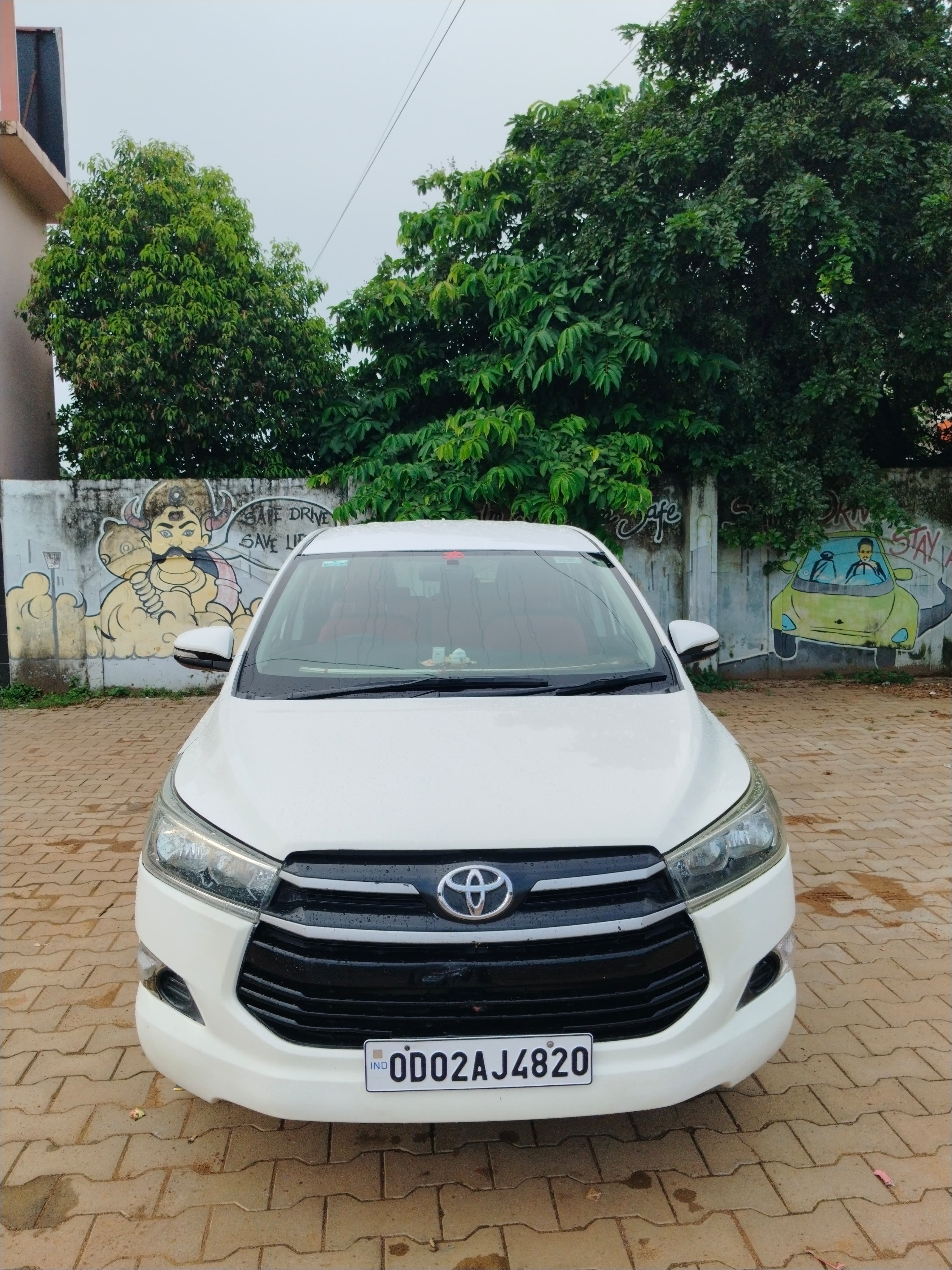 Innova Crysta 2.4G